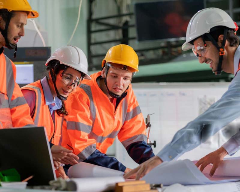 Photo d'une session de prévention des TMS avec une équipe en entreprise.